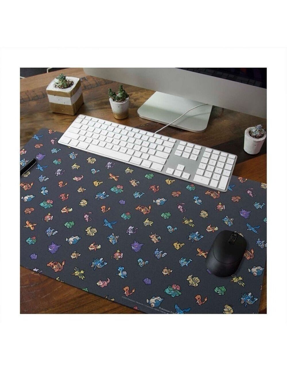 Pokémon Center Exclusive : Pokémon Pixels Playmat